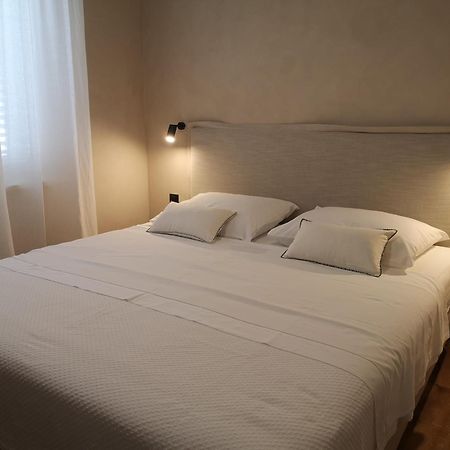 Apartman Sissy Primošten Exterior foto